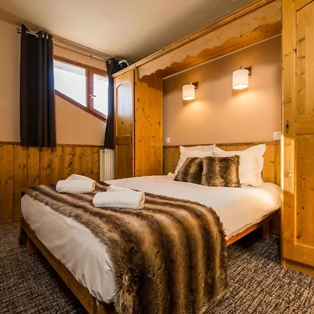 Savoyard Style Alpine Retreat Appartement