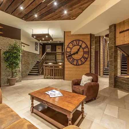 Savoyard Style Alpine Retreat شقة *