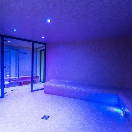 Savoyard Style Alpine Retreat Appartement Val Thorens